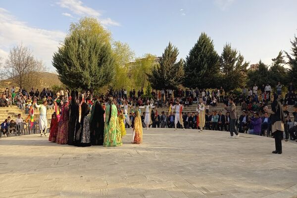 جشن نوروزگاه در پارک ساحلی یاسوج 