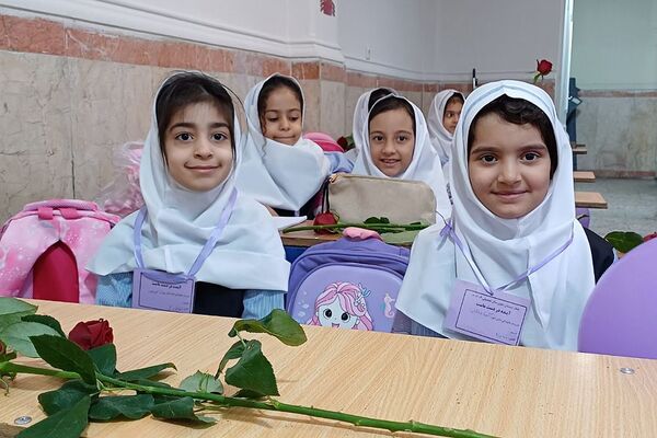 جشن شکوفه‌ها در شهرستان ورامین