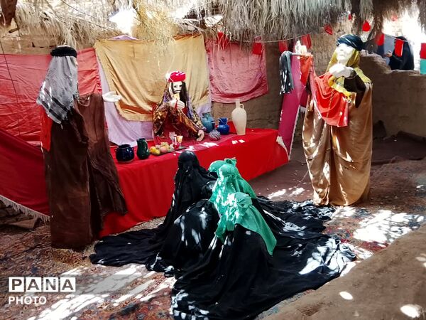 برپایی نمایشگاه «غنچه‌های خونین» در باقرآباد قم