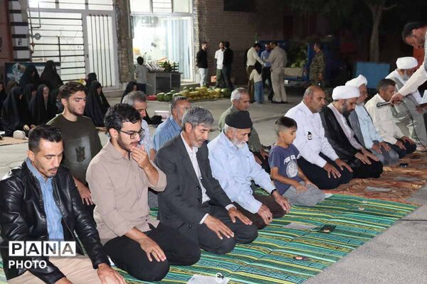 شب ۱۸۸ خروش انقلابی مردم درق؛ طنین فریاد استکبارستیزی در دارالمؤمنین