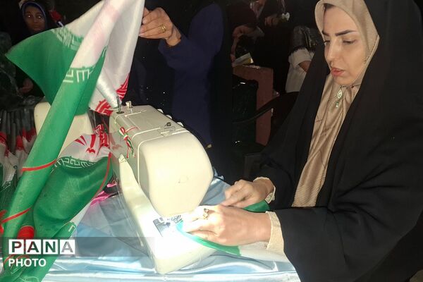 برای حفظ ایران، سنگر ما خیابان