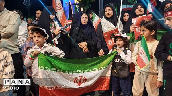 نمایش  اقتدار و وفاداری ،حضور پرشور مردم کوهدشت