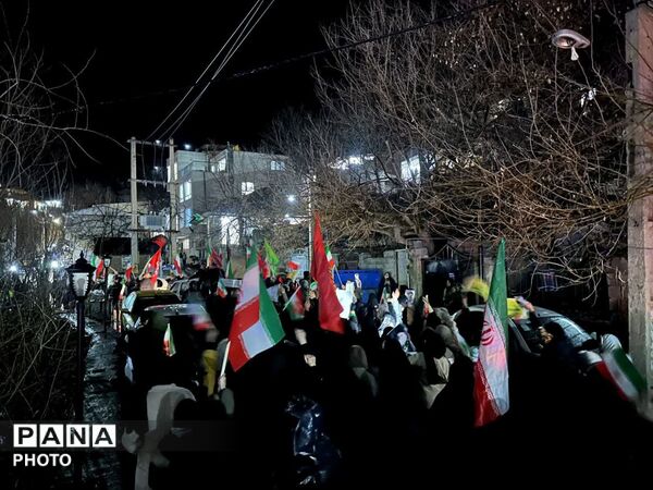 میثاق دوباره مردم روستای تکیه سپهسالار بخش آسارا با رهبر انقلاب