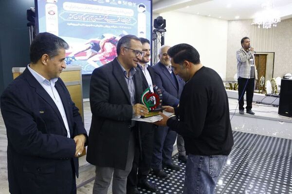 تقدیر از برگزارکنندگان مسابقات قهرمانی کشتی آزاد کارگران کشور در فیروزکوه