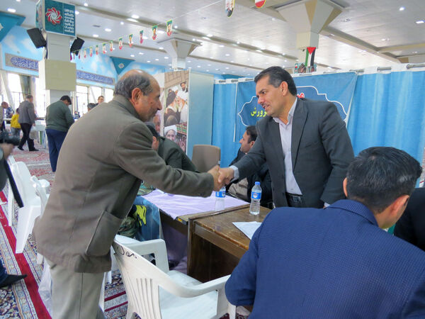 برپایی میز خدمت آموزش و پرورش خراسان شمالی