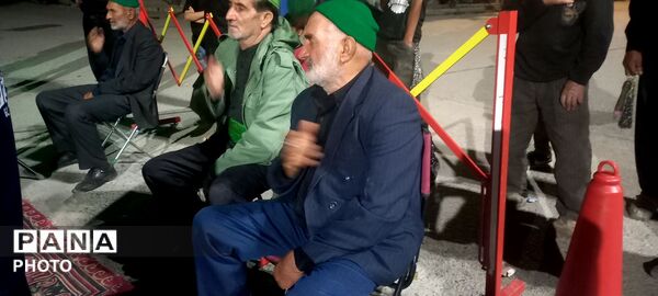 عزاداری و زنجیر زنی  شب هفتم ماه محرم در حسینیه شهدای شهر بار  