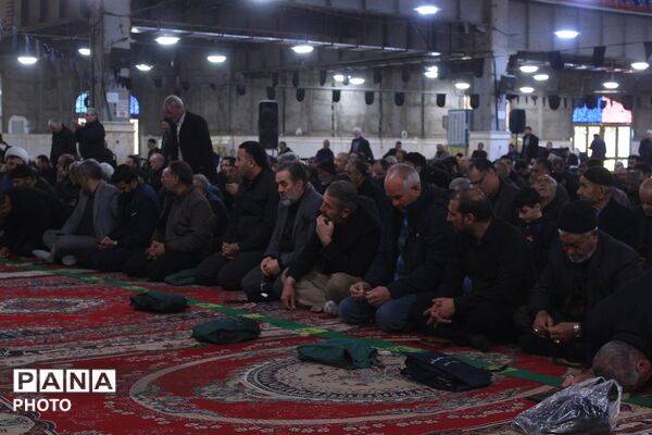 نماز استغاثه امام زمان(عج) در مصلی بزرگ امام خمینی نسیم‌شهر