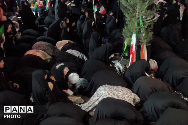 برپایی نماز استغاثه امام زمان (عج) در بهارستان دو