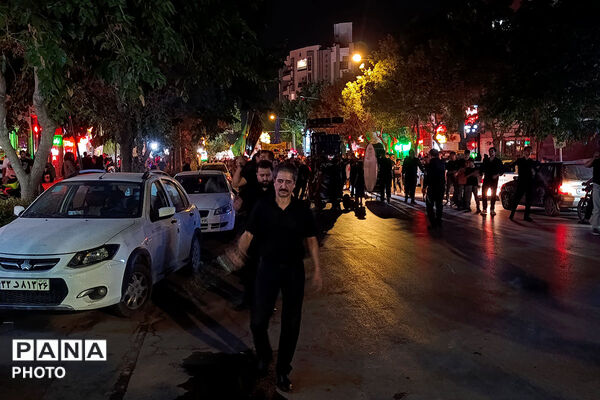 بجنورد یکپارچه در سوگ حسین(ع)