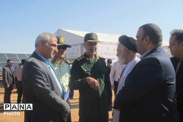 افتتاح نیروگاه خورشیدی ۷۲ مگاواتی قاسم خان اسفراین با حضور وزیر نیرو