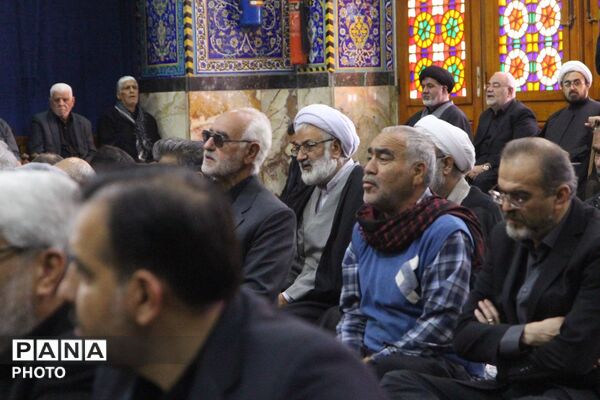 هفتمین روز بزرگداشت امام امت در مسجد روضه محمدیه یزد