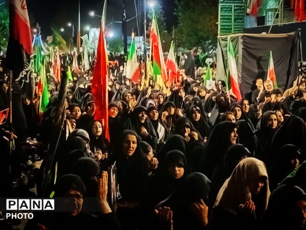 اولین شب عزاداری حسینی؛ ندای لبیک یا حسین در خیابان پیچید