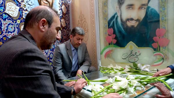 تجدید میثاق استاندار اصفهان با شهدای نجف‌آباد