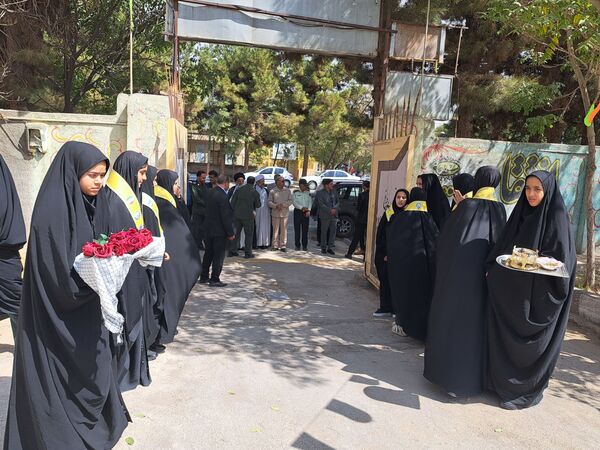 آیین بازگشایی مدارس و افتتاح نماز خانه، در آموزشگاه تکتم باخرز
