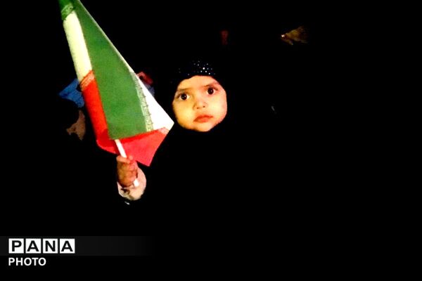 یادبود شهدا و تجدید پیمان مردمی