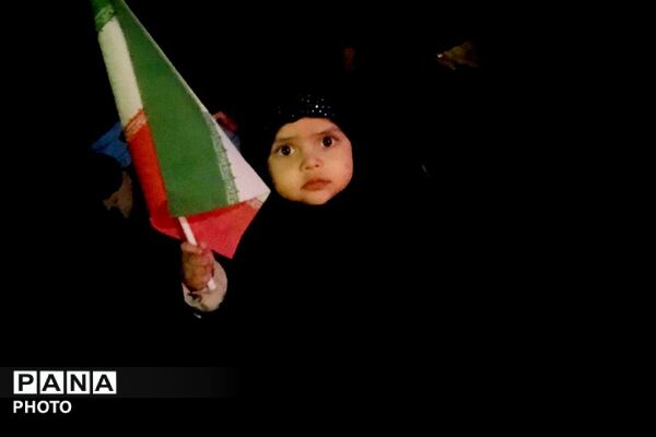 یادبود شهدا و تجدید پیمان مردمی