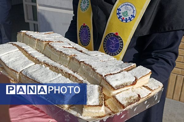 مراسم جشن میلاد امام زمان (عج) در دبیرستان مهر نیشابور 