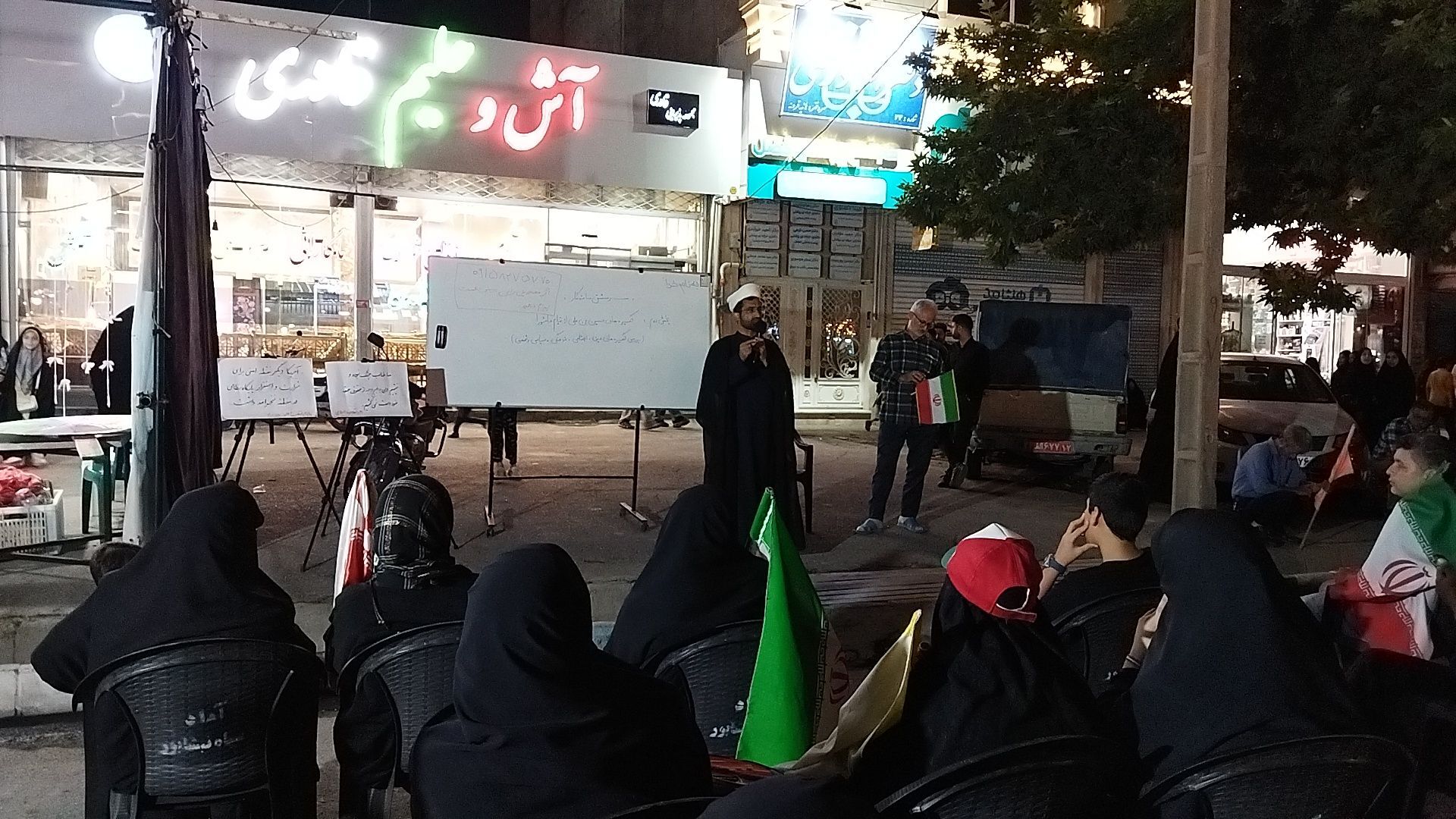 کافه گفتگوی بلوار فضل نیشابور در دومین شب از ماه محرم ۱۴۰۵ 