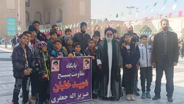 نماز عبادی و سیاسی جمعه در اولین روز از دهه فجر در نیشابور 