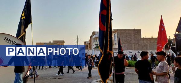  حضور پررنگ نوجوانان وجوانان در تاسوعای حسینی