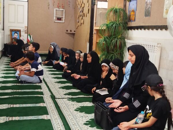 قرائت زیارت عاشورا در کانون شهید توافقی فاروج