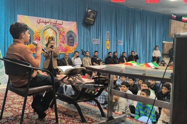 آیینی از معنویت، ایثار و دانش در دبیرستان شاهد شهید احمد کاظمی