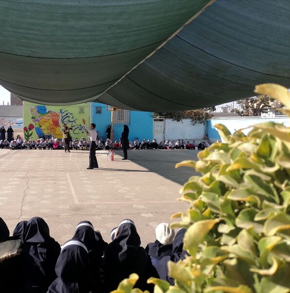 آموزش اطفاء حریق در مدرسه ناهید نخودی