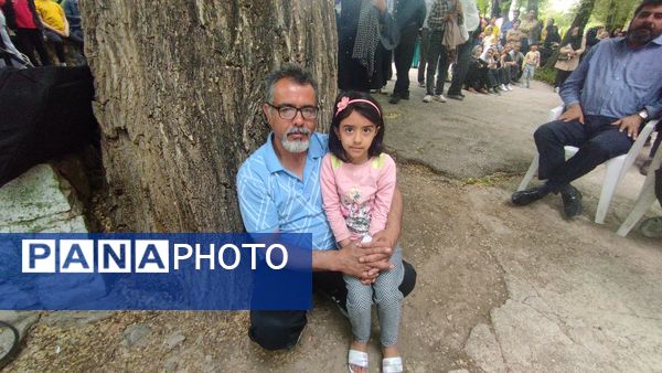 پیاده‌روی خانوادگی بروجنی‌ها