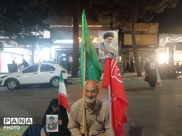 حضور مصطفی قدمگاهی در صدوهشتادمین شب اجتماعات حسینیه امام خمینی (ره) 