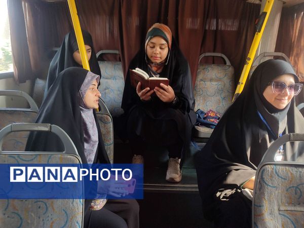 بازدید دانش‌آموزان حاضر در مسابقات قرآن از اماکن تاریخی و طبیعی ساری 