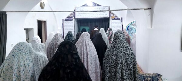 بانوان فدافن  زمزمه‌های ایمان در خلوت نورانی اعتکاف مسجد جامع