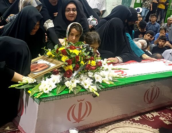 مراسم وداع با پیکر شهید مدافع وطن در شهرستان کوهپایه 