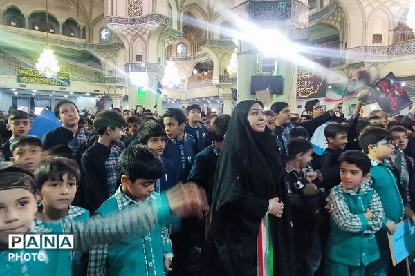 نوگلان فاطمی در آغوش حضرت عبدالعظیم حسنی (ع)