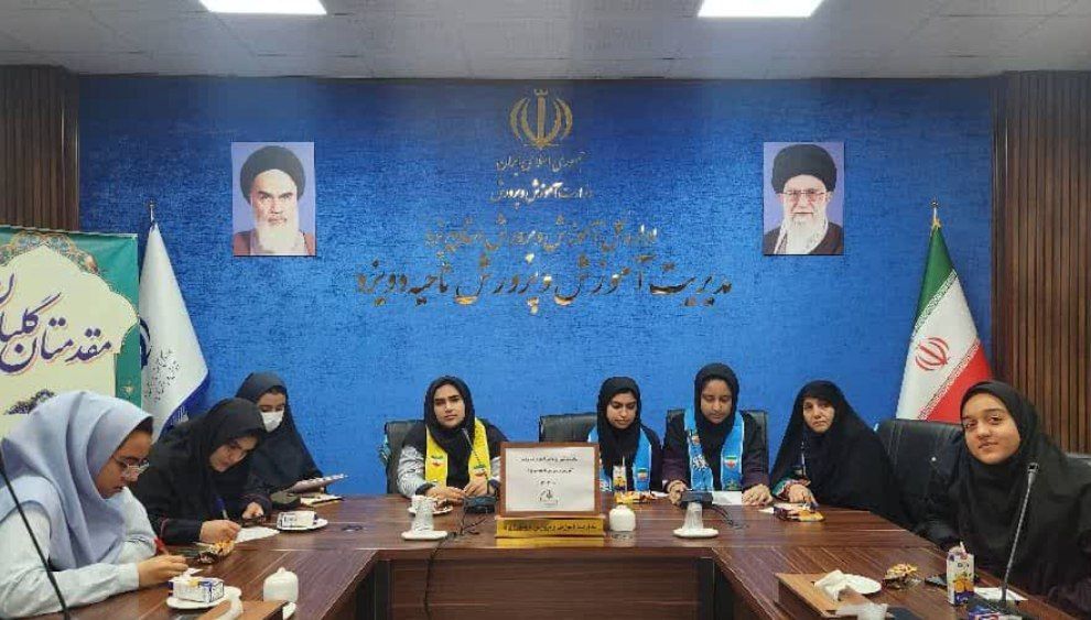 اعضای شورای دانش‌آموزی، سفیران فرهنگی مدارس هستند