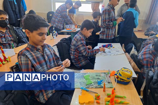 ایجاد انگیزه و خلاقیت در دانش‌آموزان با آموزش هنرهای تجسمی 