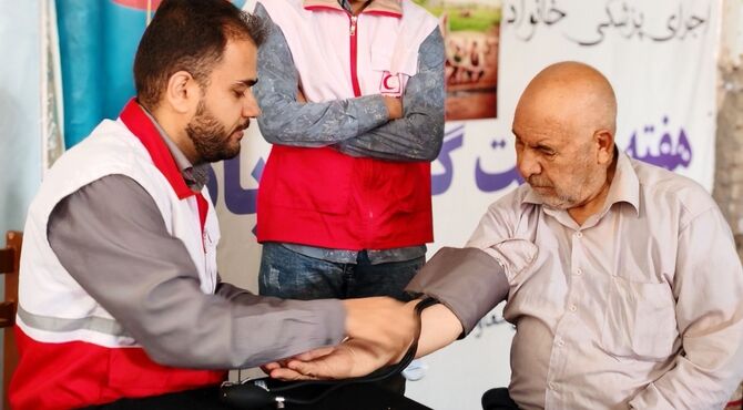 کمپین اندازه گیری فشار خون در نیشابور 