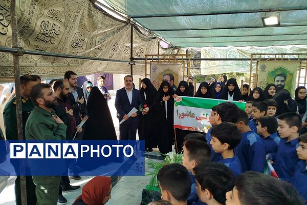 گرامیداشت هفته دفاع مقدس و جهاد تبیین در ناحیه دو شهرری 