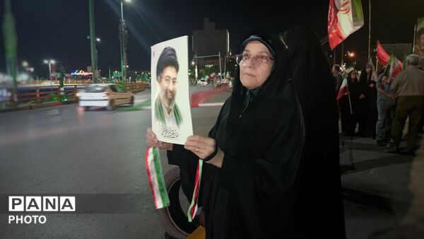در نود و نهمین شب فریاد «الله‌اکبر» بلند شد