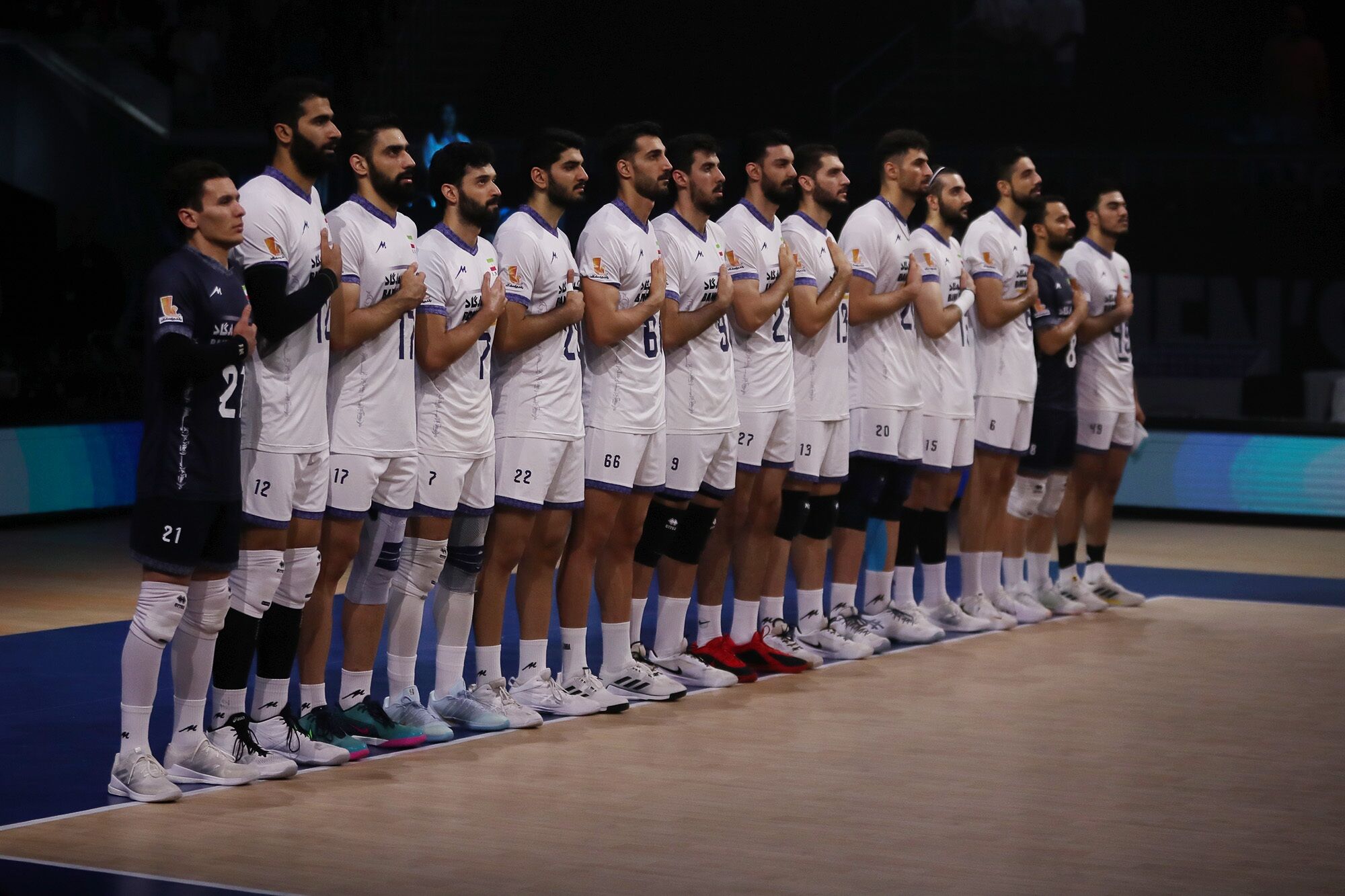 بلندقامتان ایران در راه سرزمین یخی