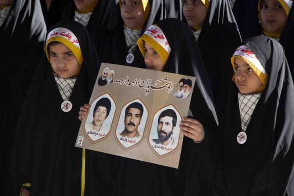 تجمع مردم یزد در پی عملیات «وعده صادق»