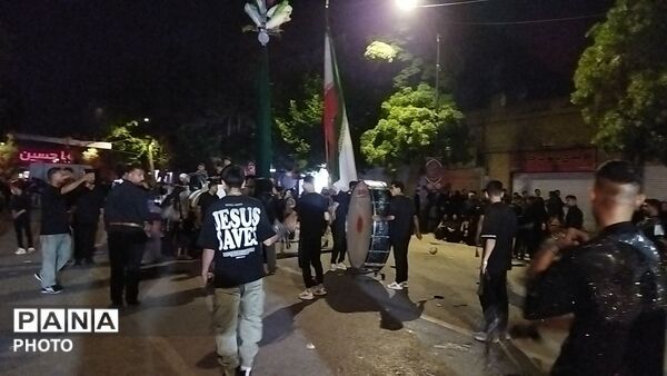 گذری بر فعالیت هیئت متحده مسجد پنج تن باغنو در شب عاشورا 