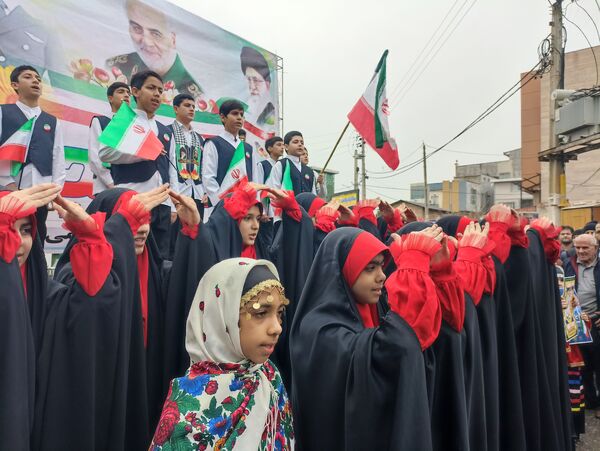 جشن تولد چهل و هفت سالگی انقلاب در گلوگاه 