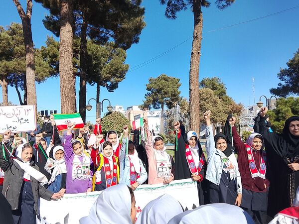 راهپیمایی ۱۳آبان در نیشابور 