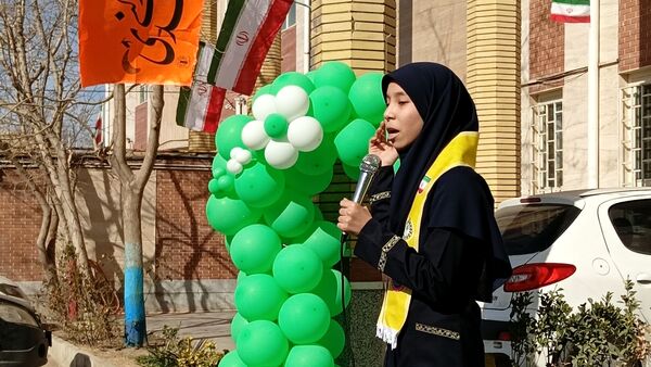   جشن شعبانیه در دبیرستان دخترانه ذبیح الله هوشیار مشهد