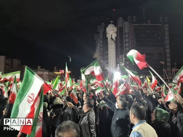 میدان صادقیه صحنه نمایش اقتدار مردمی در محکومیت ظلم اسرائیل و آمریکا