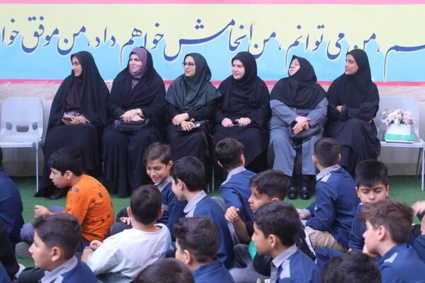 بانگ سپاس معلم در مدارس گلوگاه 