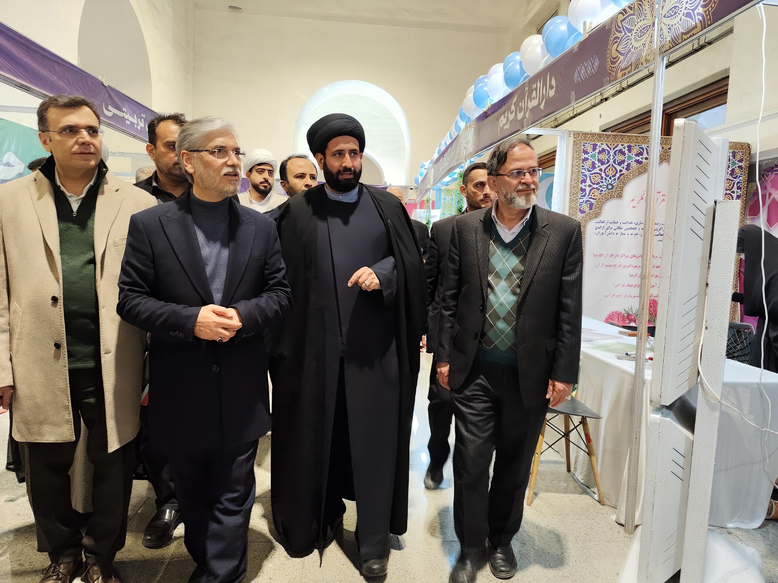 وزیر علوم از غرفه وزارت آموزش و پرورش در نمایشگاه بین‌المللی قرآن کریم بازدید کرد
