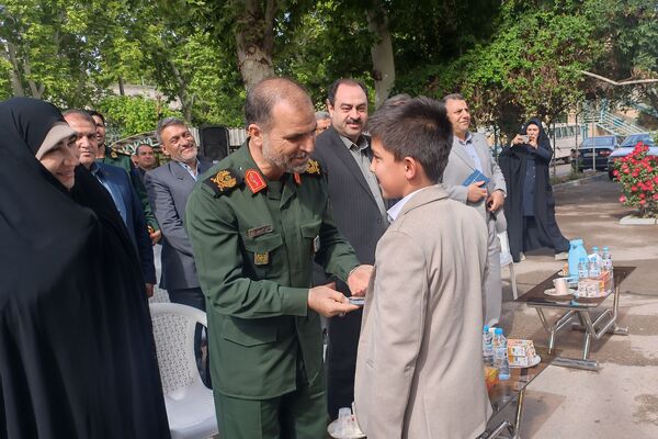برگزاری مراسم بزرگداشت روز معلم در نیشابور 