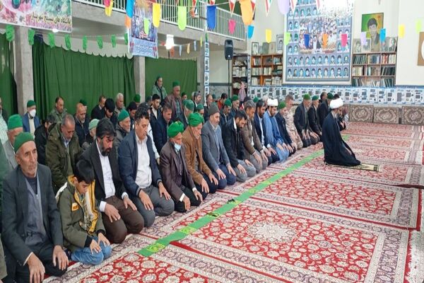 اقامه نماز جماعت ظهر و عصر در روز ۲۲بهمن  شهر بار نیشابور