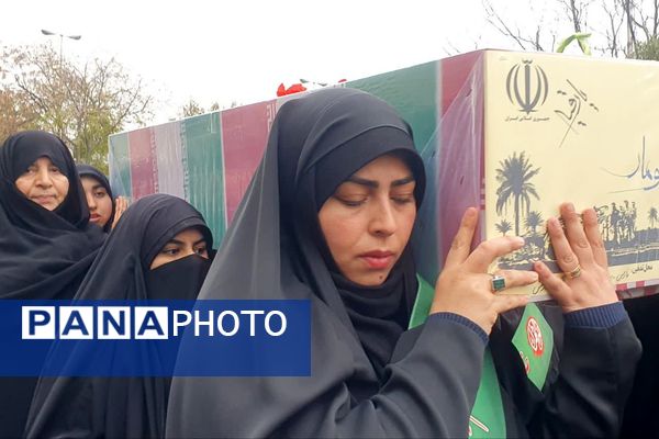 تشییع پیکر پاک و مطهر شهدای گمنام در شیراز 